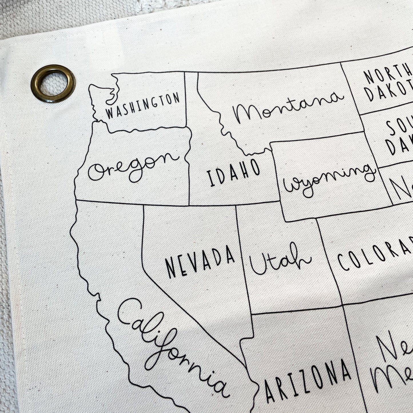 LARGE USA MAP WALL HANGING 96X66CM - now available with eyelet option