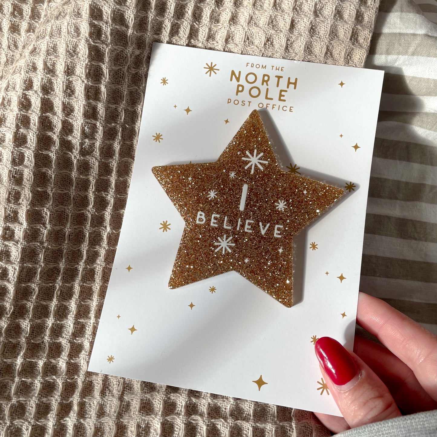 CHRISTMAS MARKET NIGHT Believe Badge