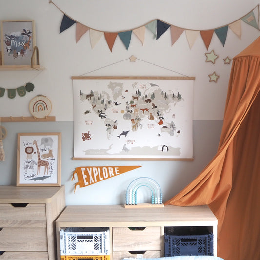 A2 Stone animal world map with wooden hanger