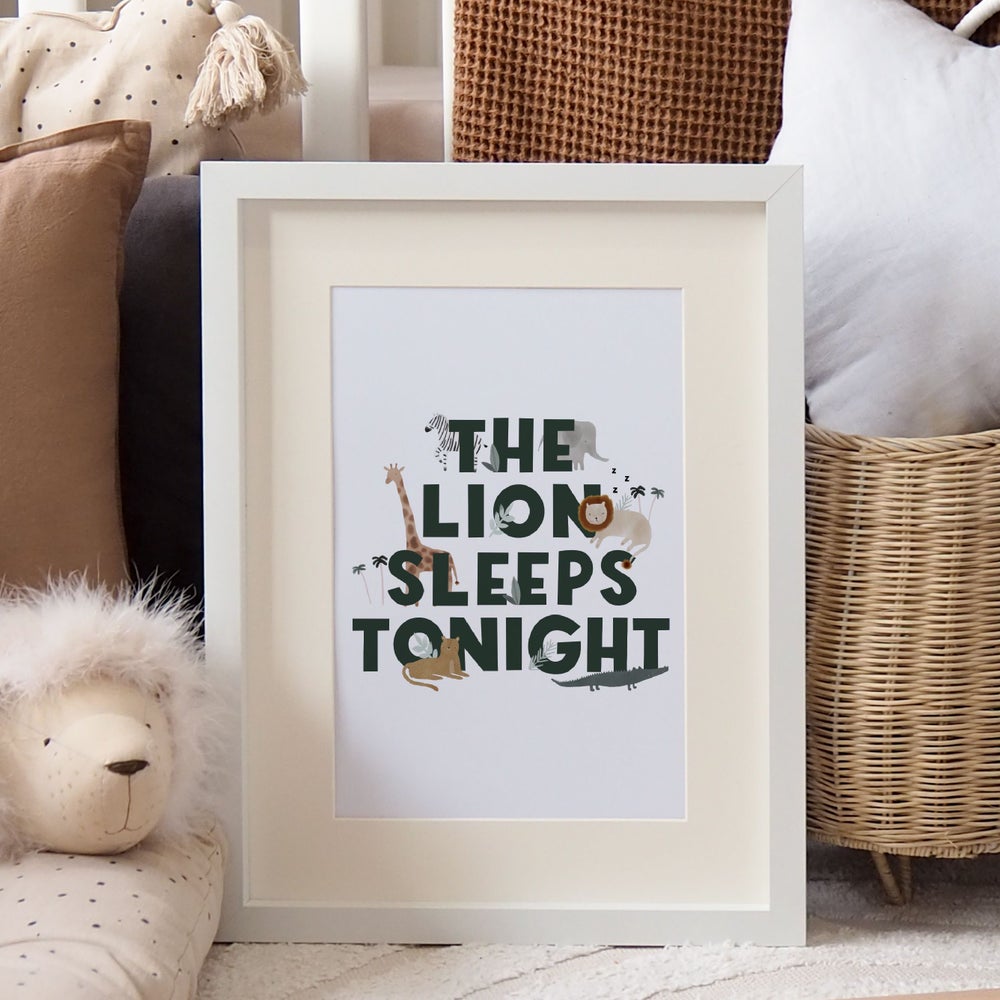 The Lion Sleeps Tonight - Safari